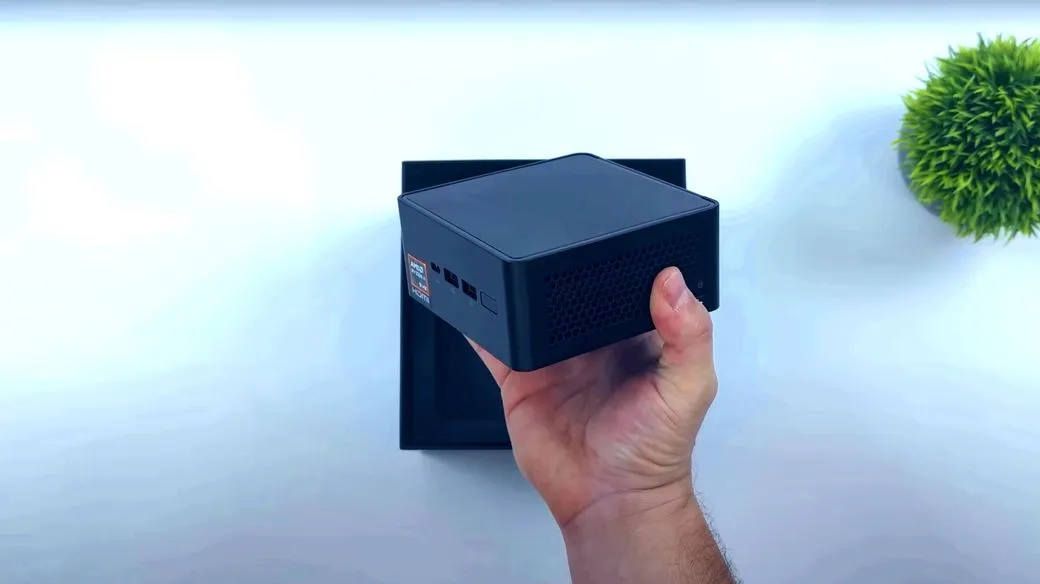 Design and Connectivity SOUYO S9 Mini PC First Impressions!