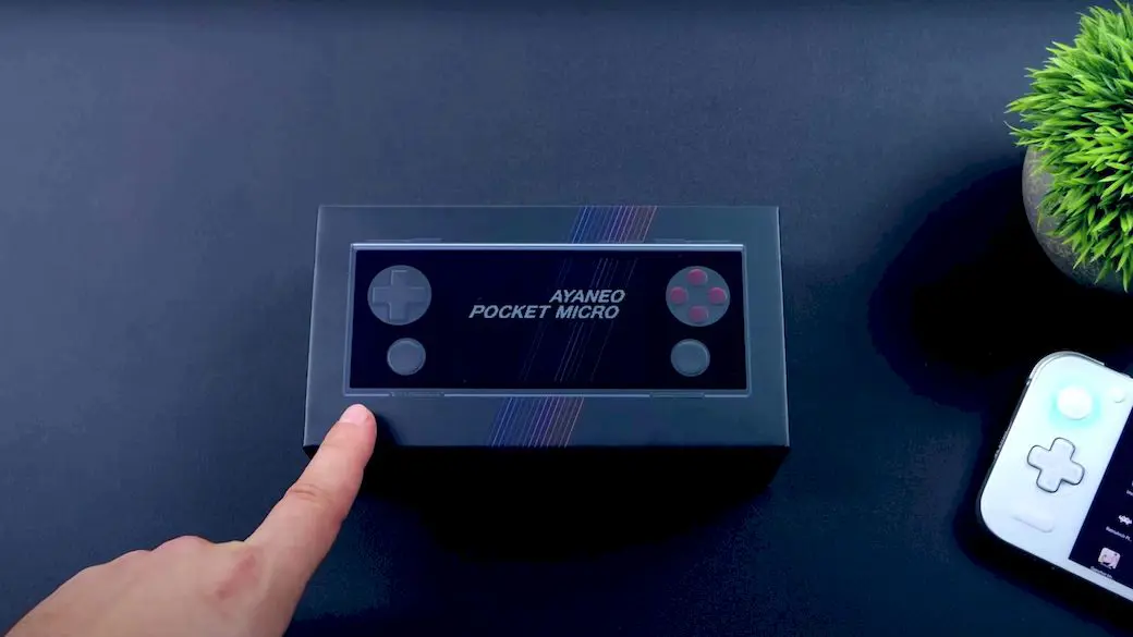 Retro Gaming in Your Hand: AyanEO Pocket Micro unboxing